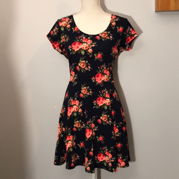 Dresses & Skirts - Navy Blue Skater Dress with Hot Pink Roses